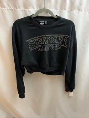 Stranger Things Rhinestone Logo Cropped Sweatshirt Black Medium Netflix TV NWT